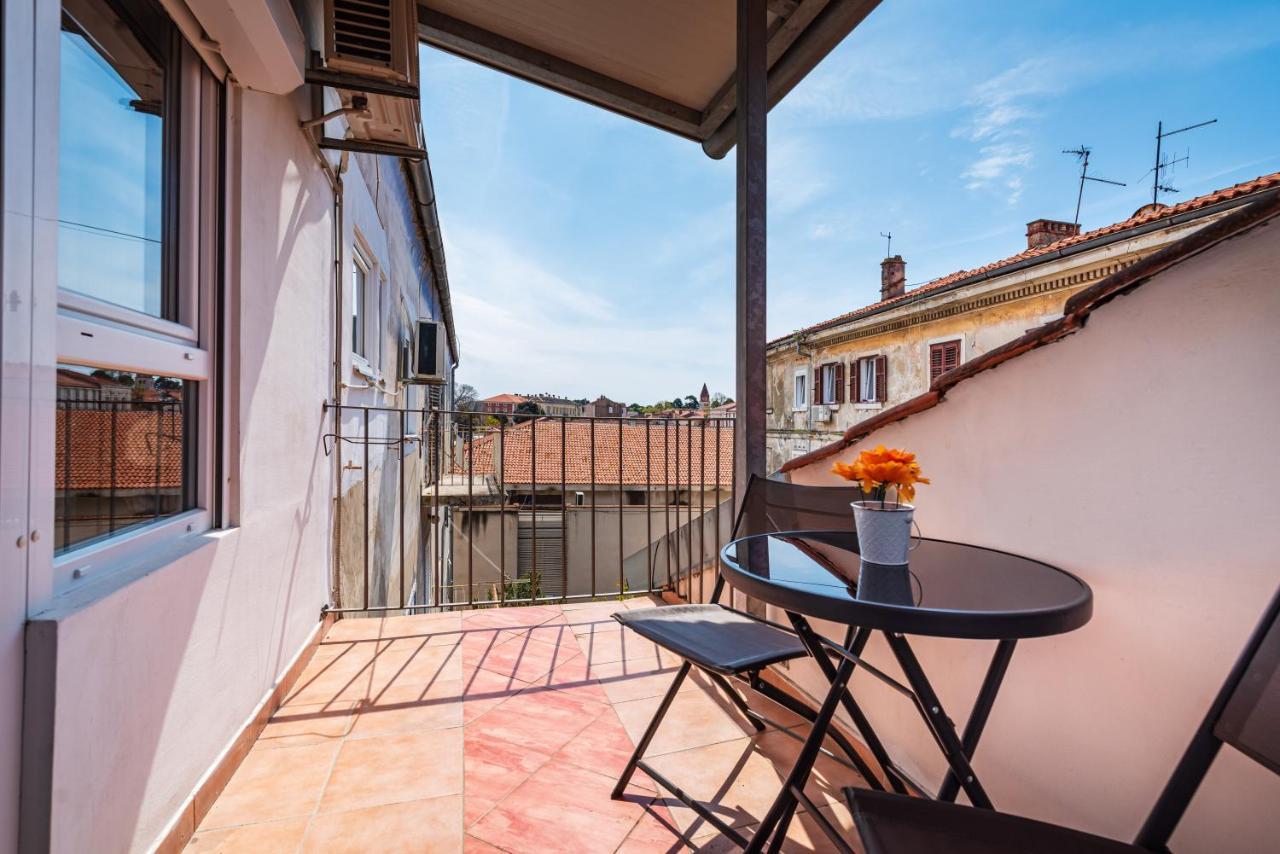 Studio And Rooms Zadar City Wall Exterior photo